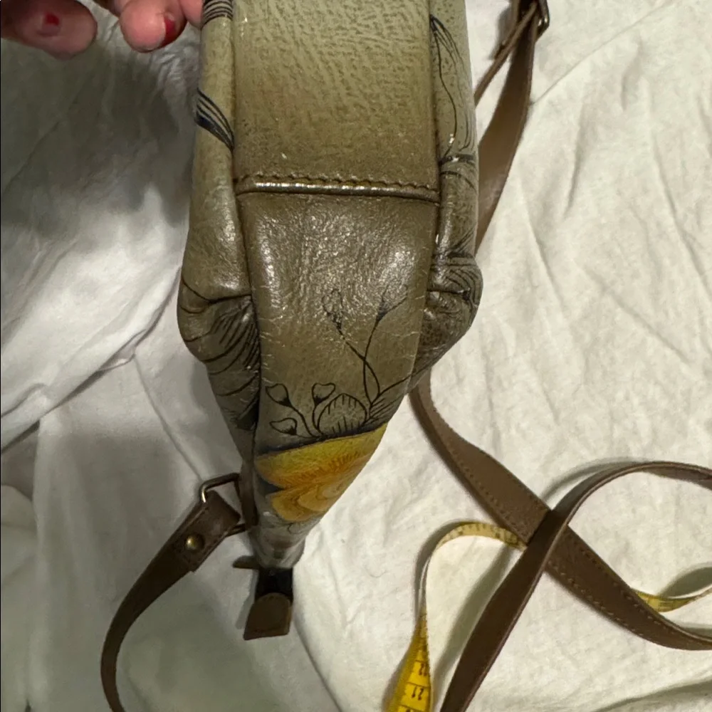 Anuschka Floral Butterfly Women's Bag - Picture 5 of 7